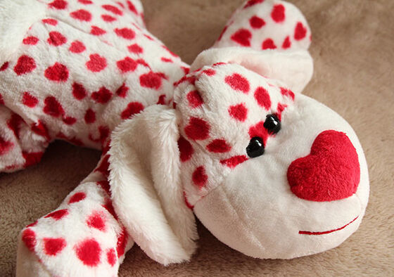 Lovely Valentines Day Stuffed Toys / Animal Dog Stuffed Push Toys For Celebration 35cm