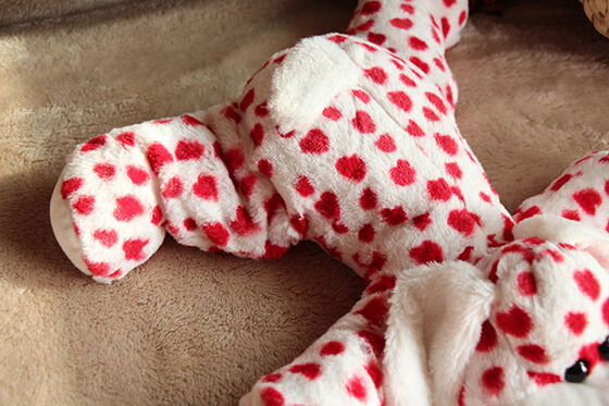 Lovely Valentines Day Stuffed Toys / Animal Dog Stuffed Push Toys For Celebration 35cm